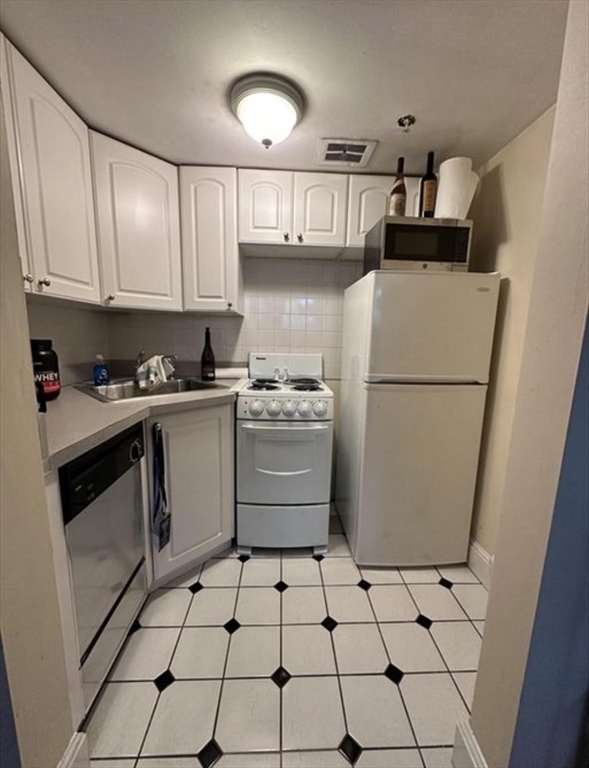 300 Marlborough # 1