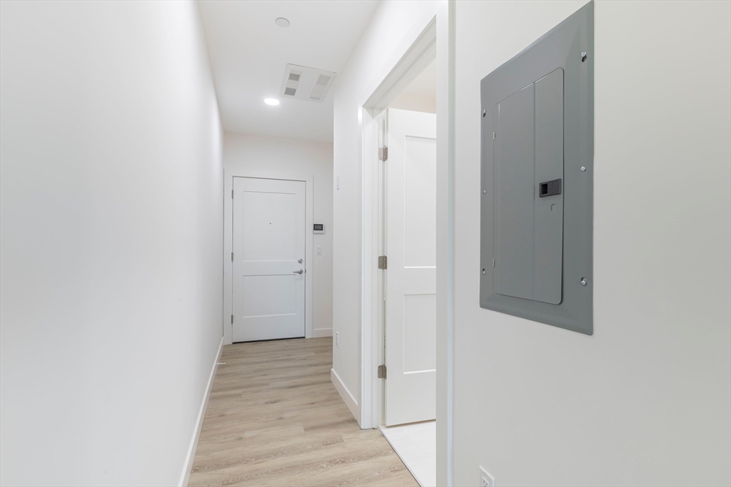 319 Broadway # 503