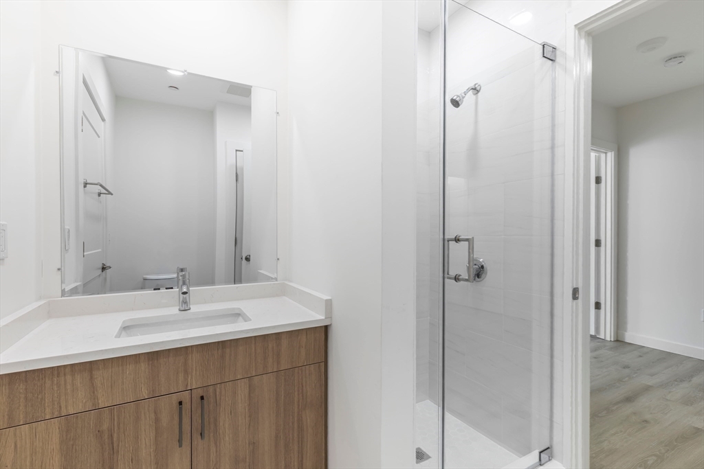 319 Broadway # 504