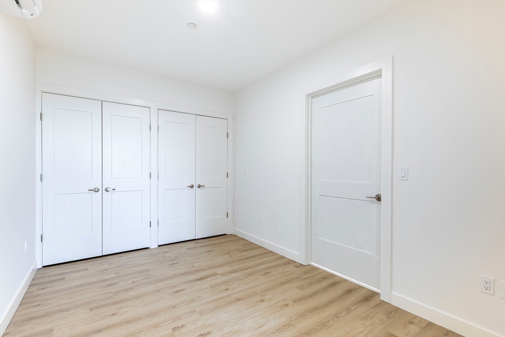 319 Broadway # 504