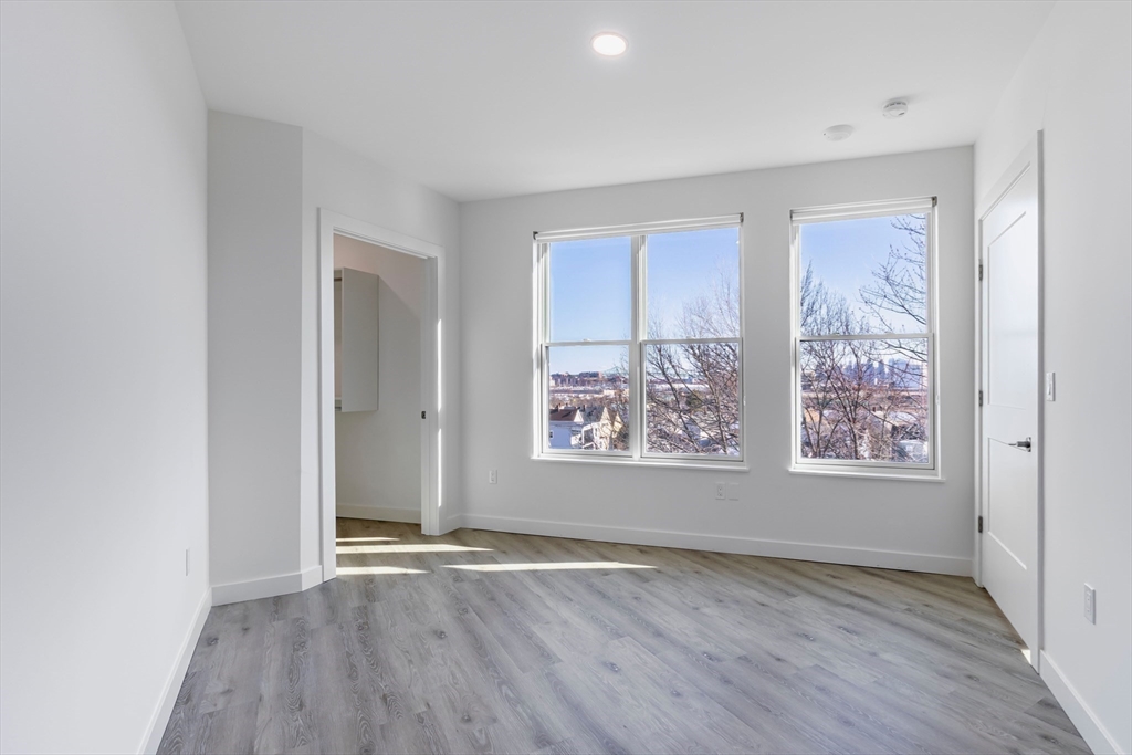 319 Broadway # 505