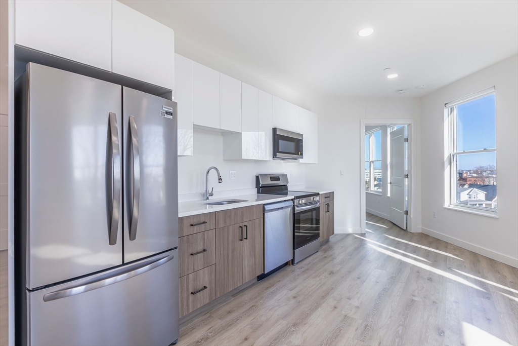 319 Broadway # 505