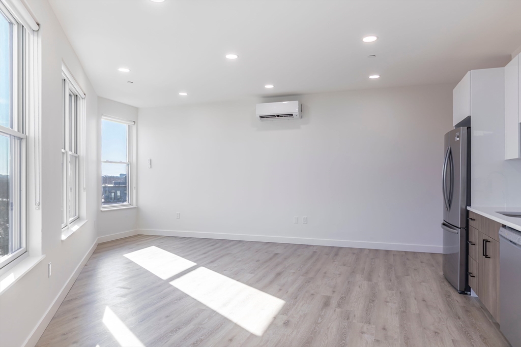 319 Broadway # 505