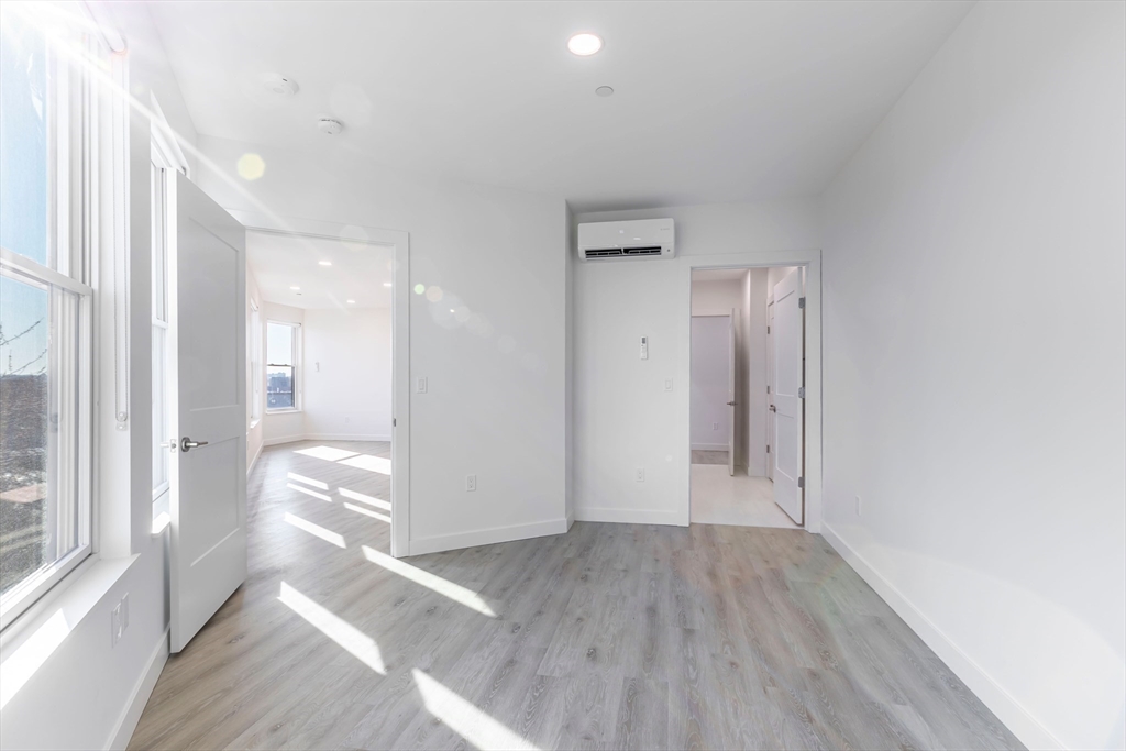 319 Broadway # 505