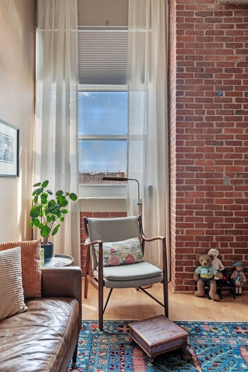 51 Lafayette St # 207