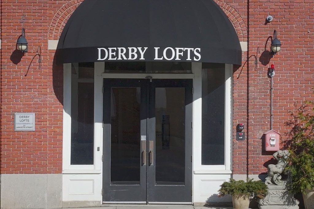 51 Lafayette St # 207