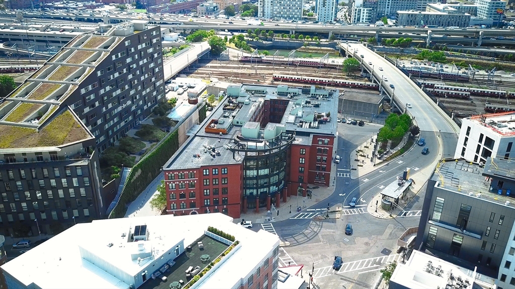 9 W Broadway # 210