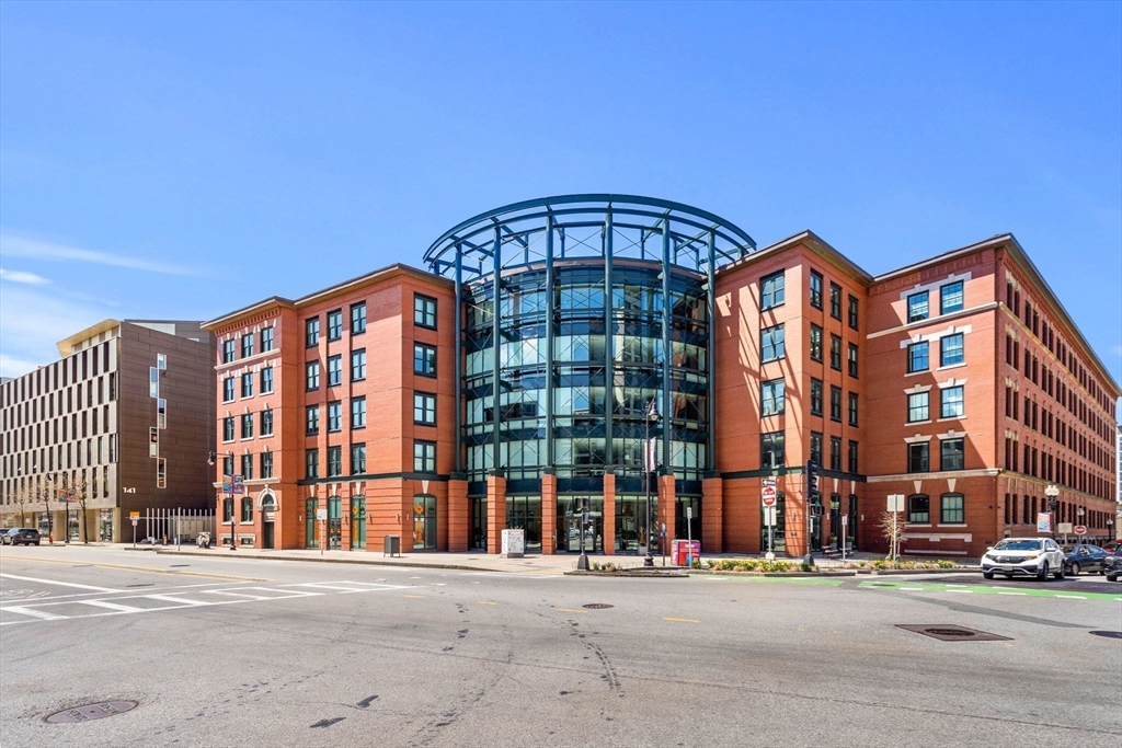 9 W Broadway # 210