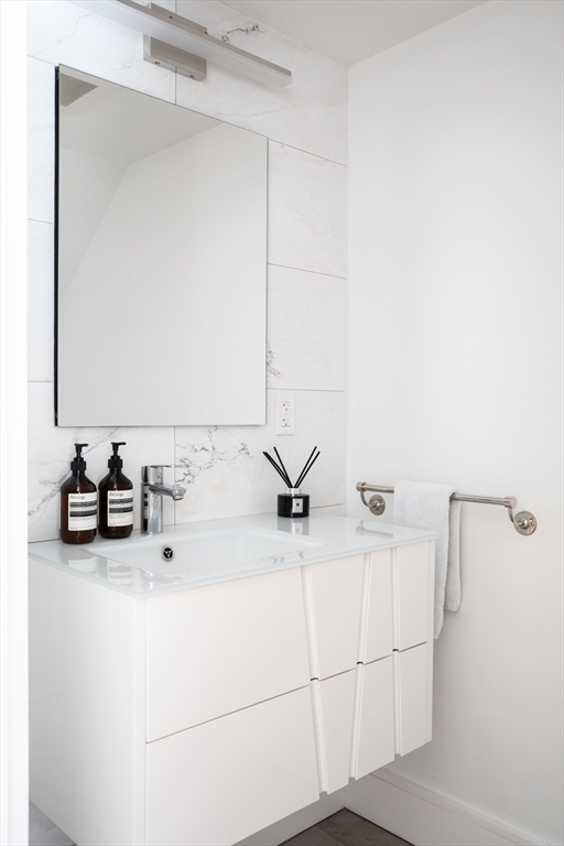 45 Province St # 910