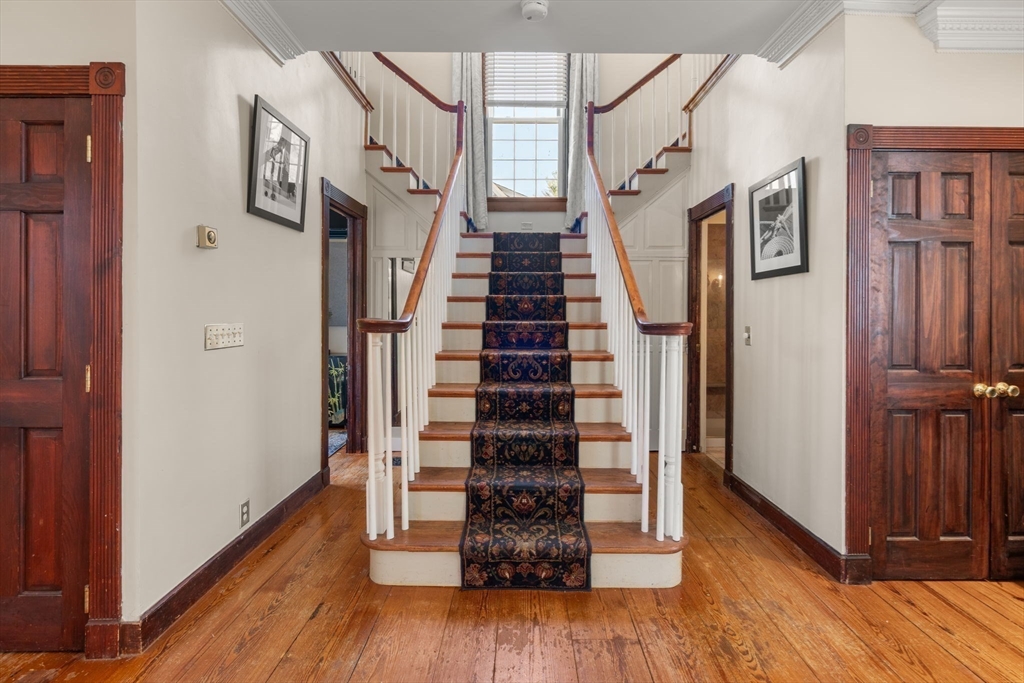 249 High St