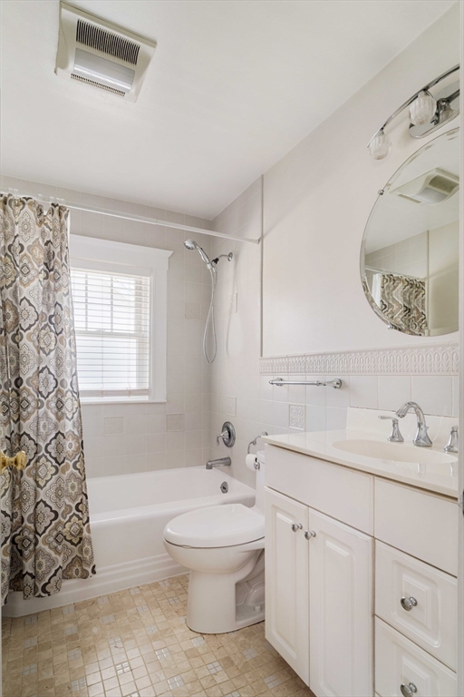 240 Neponset Valley Parkway