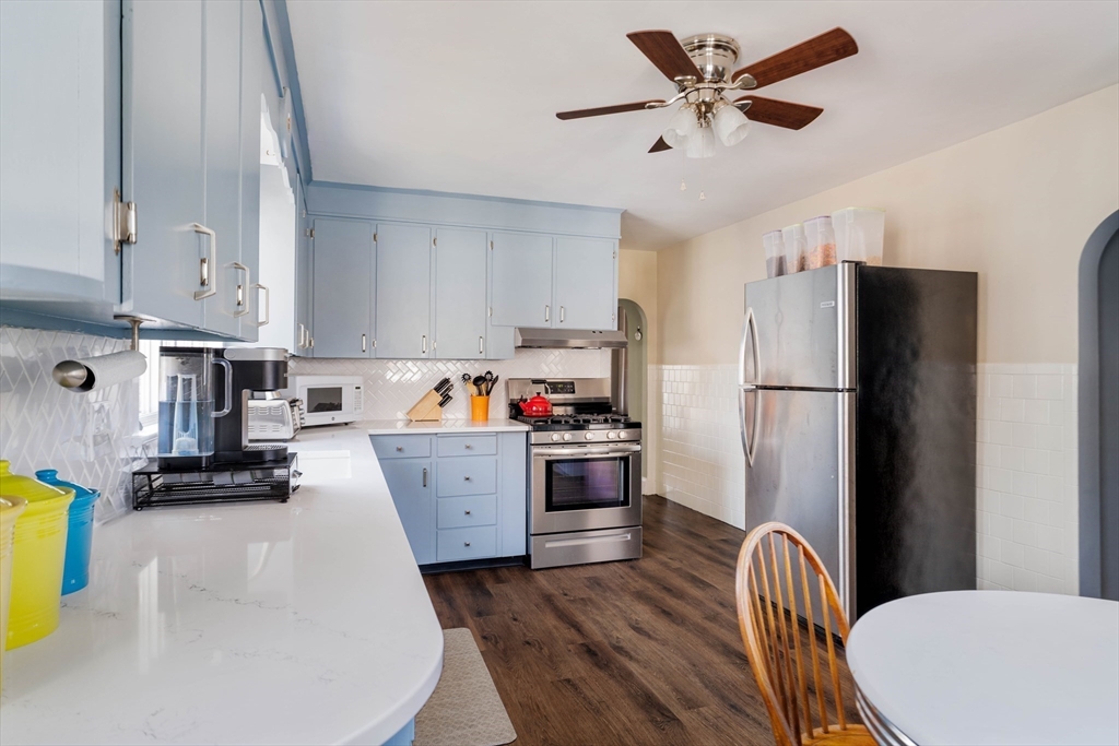240 Neponset Valley Parkway