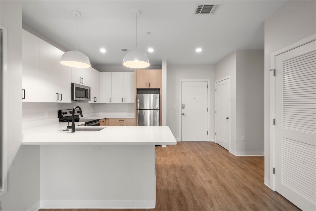 289 Walk Hill St. # 327