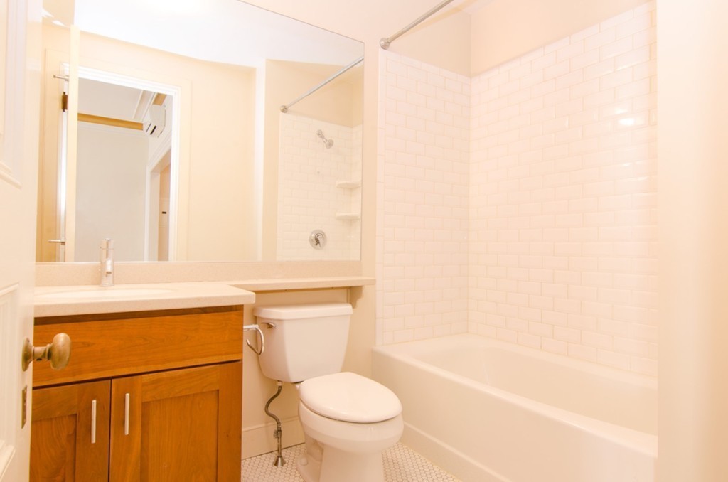 404 Marlborough Street # 4