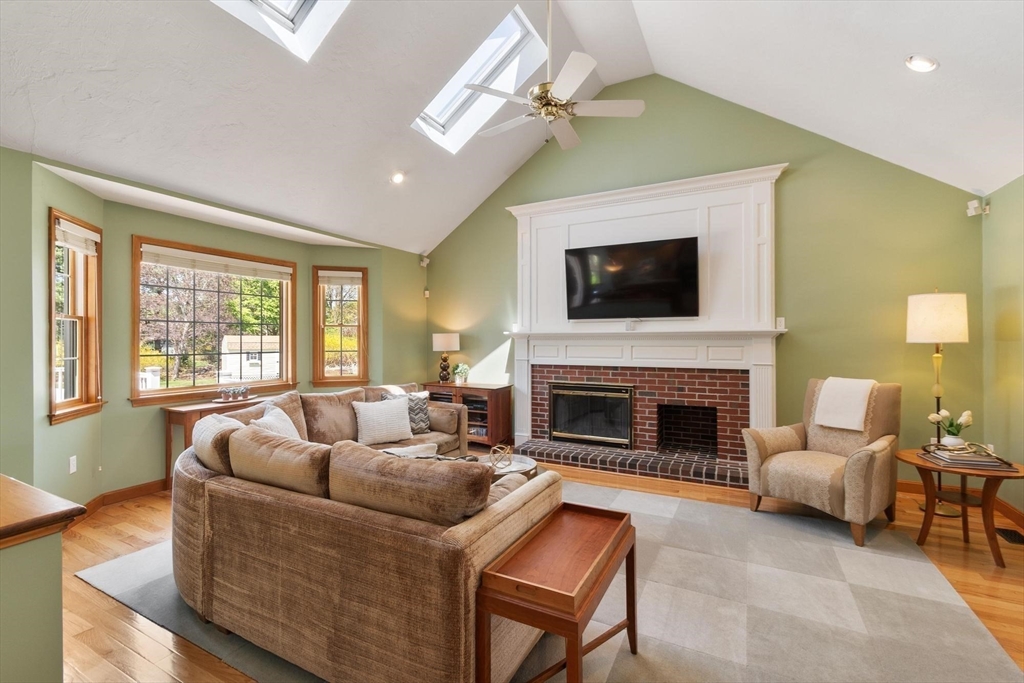 10 Baldwin Rd