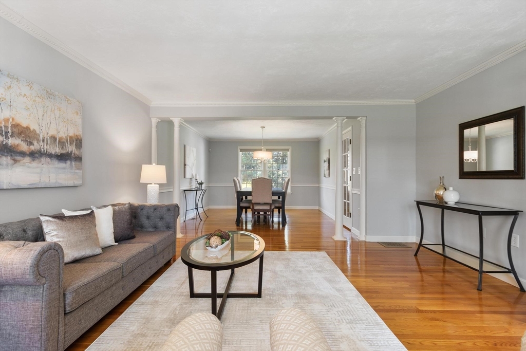 10 Baldwin Rd