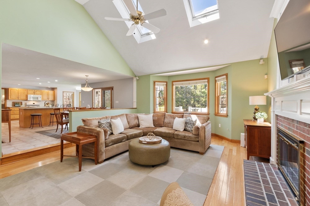 10 Baldwin Rd