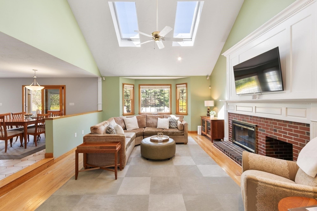 10 Baldwin Rd