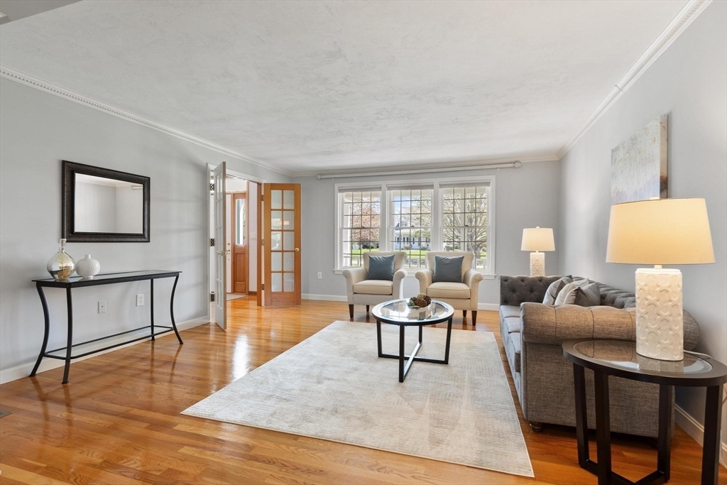 10 Baldwin Rd