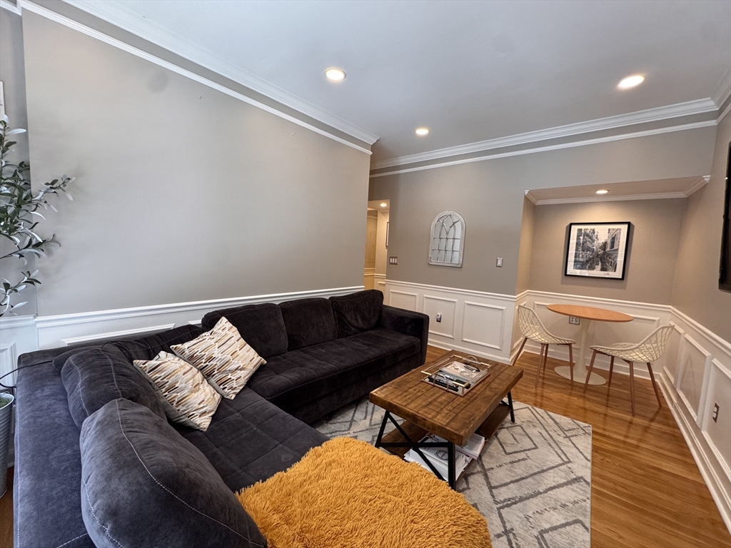 416 Marlborough # 102