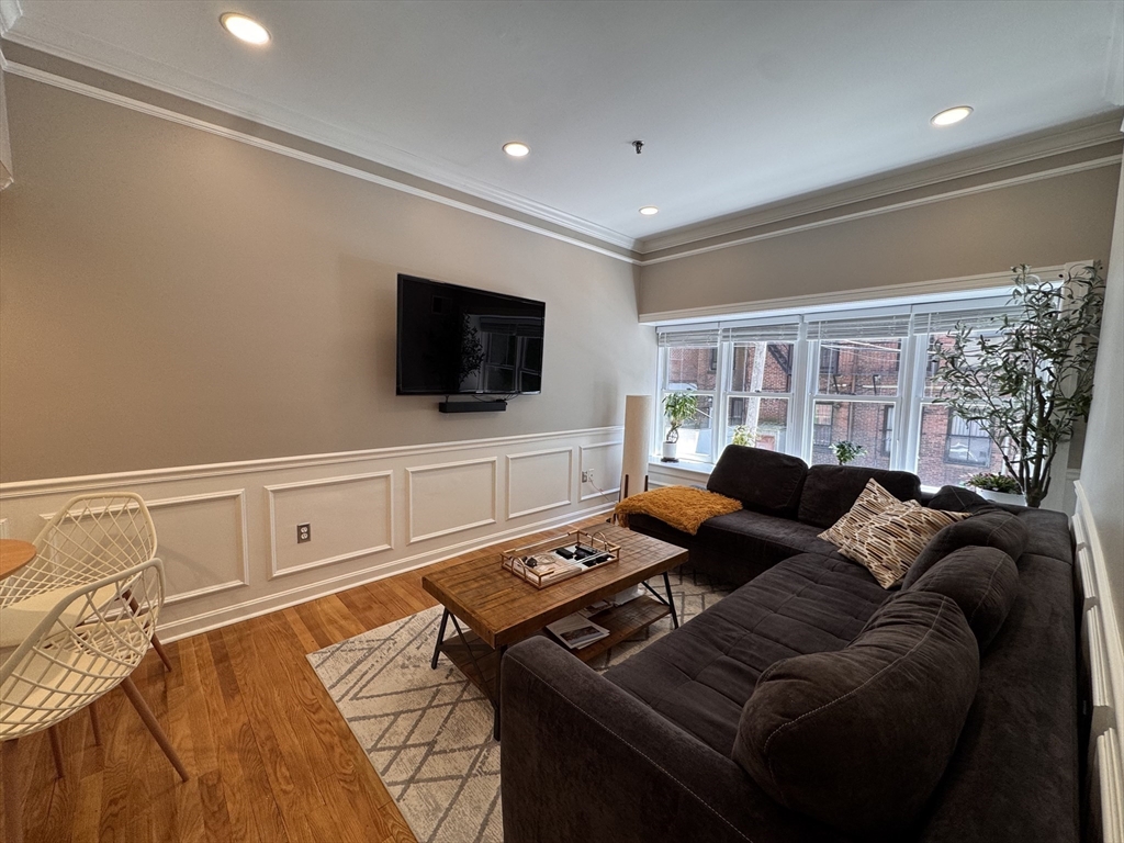 416 Marlborough # 102