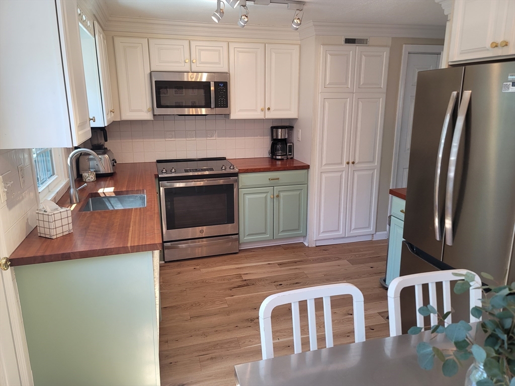 27 Norwood Avenue # 2