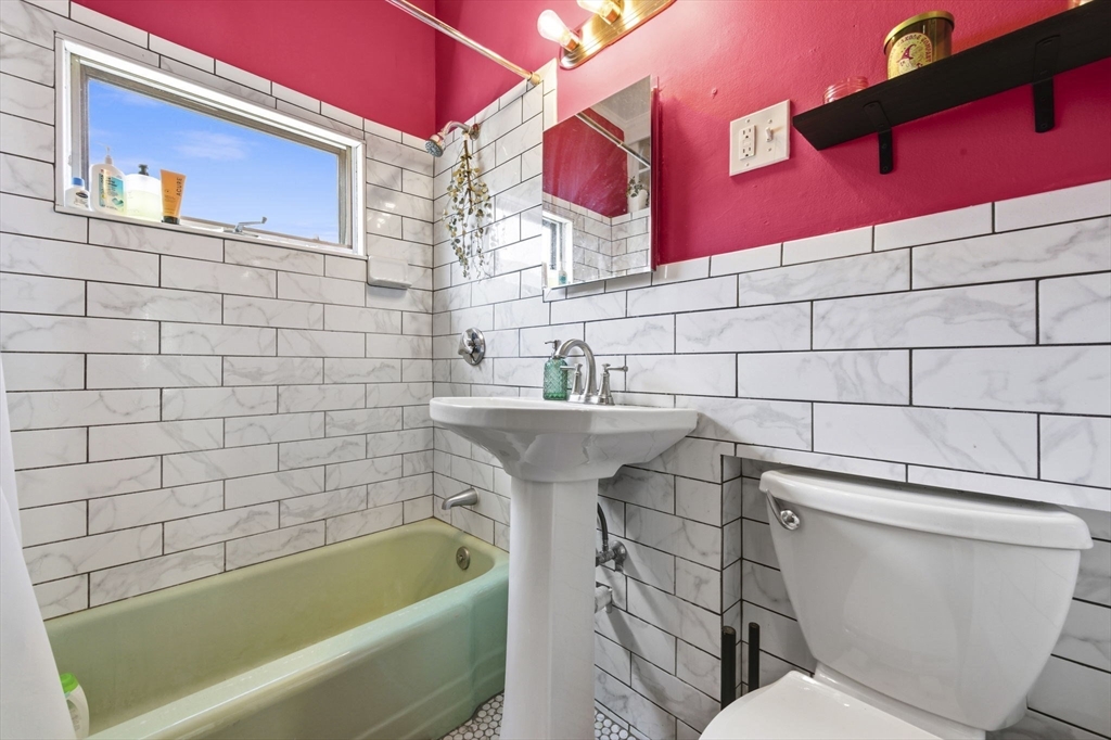 241 Highland Ave