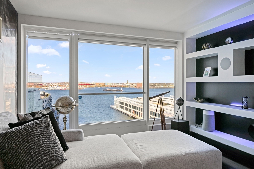 150 Seaport Blvd # 17C