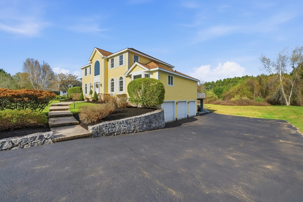 10 Haymeadow Rd