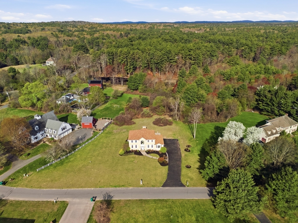 10 Haymeadow Rd