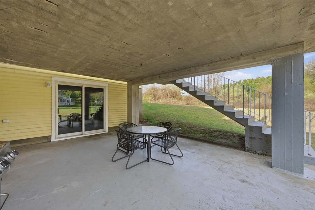 10 Haymeadow Rd