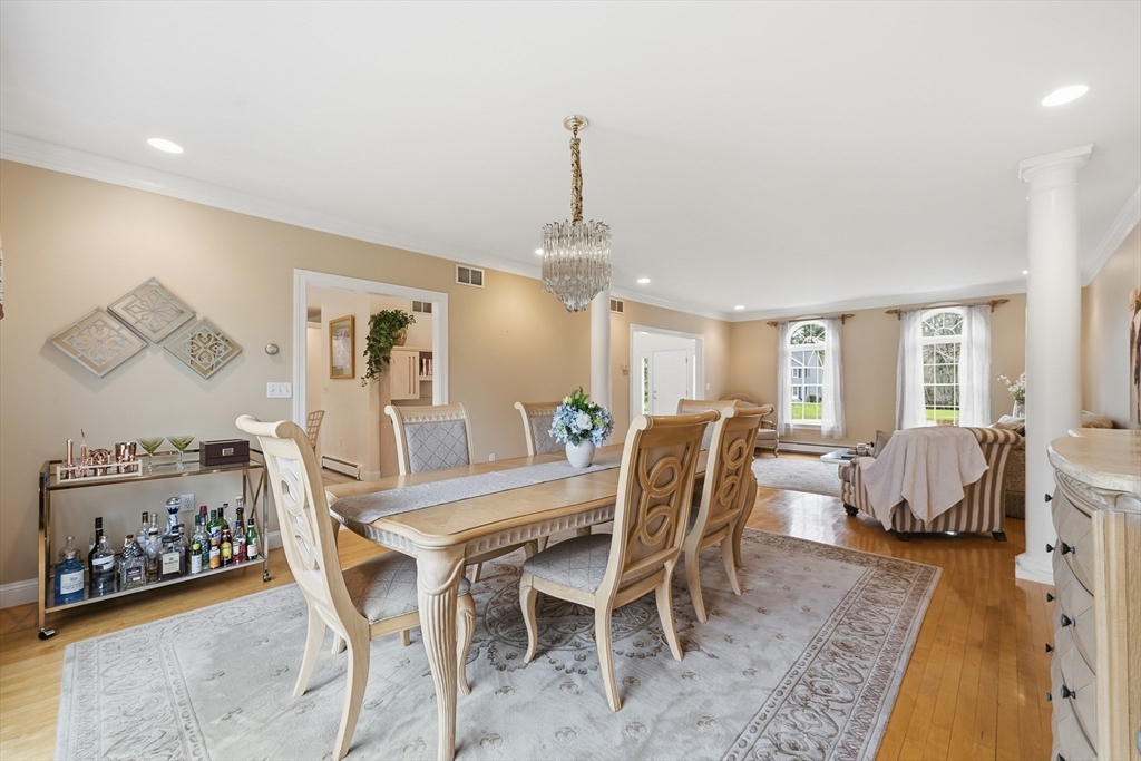 10 Haymeadow Rd