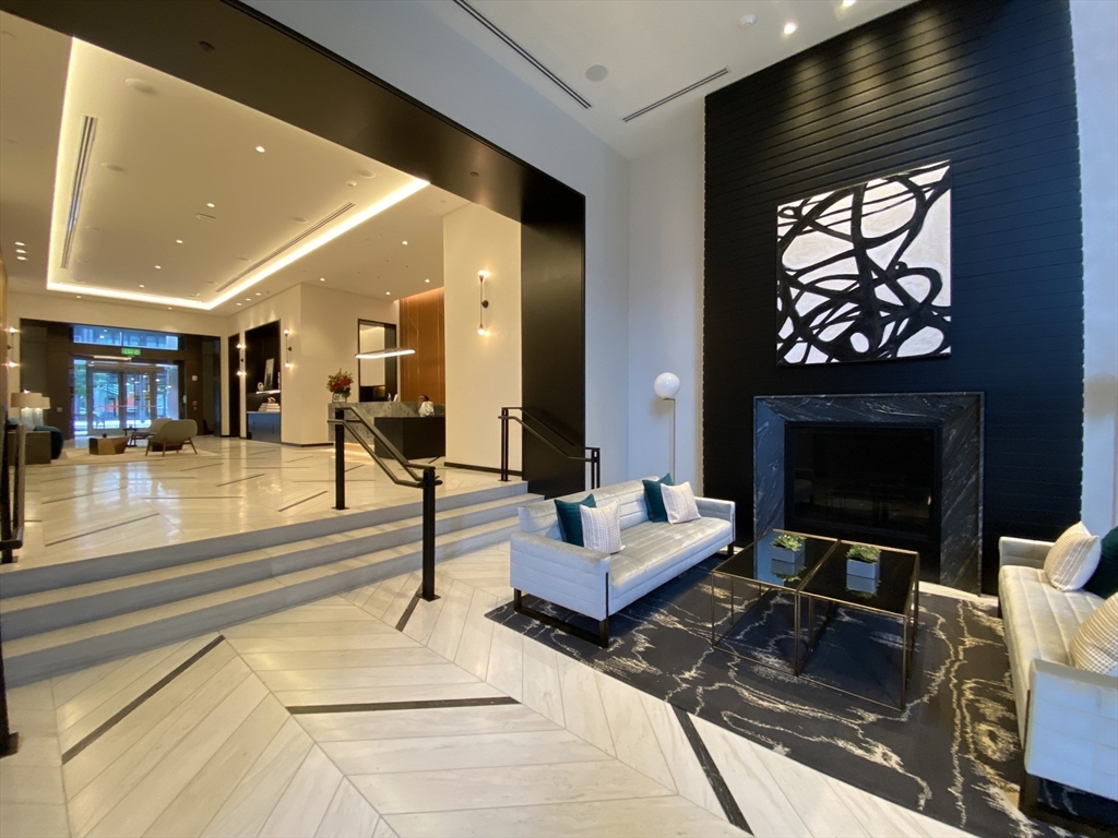 135 Seaport Blvd # 708