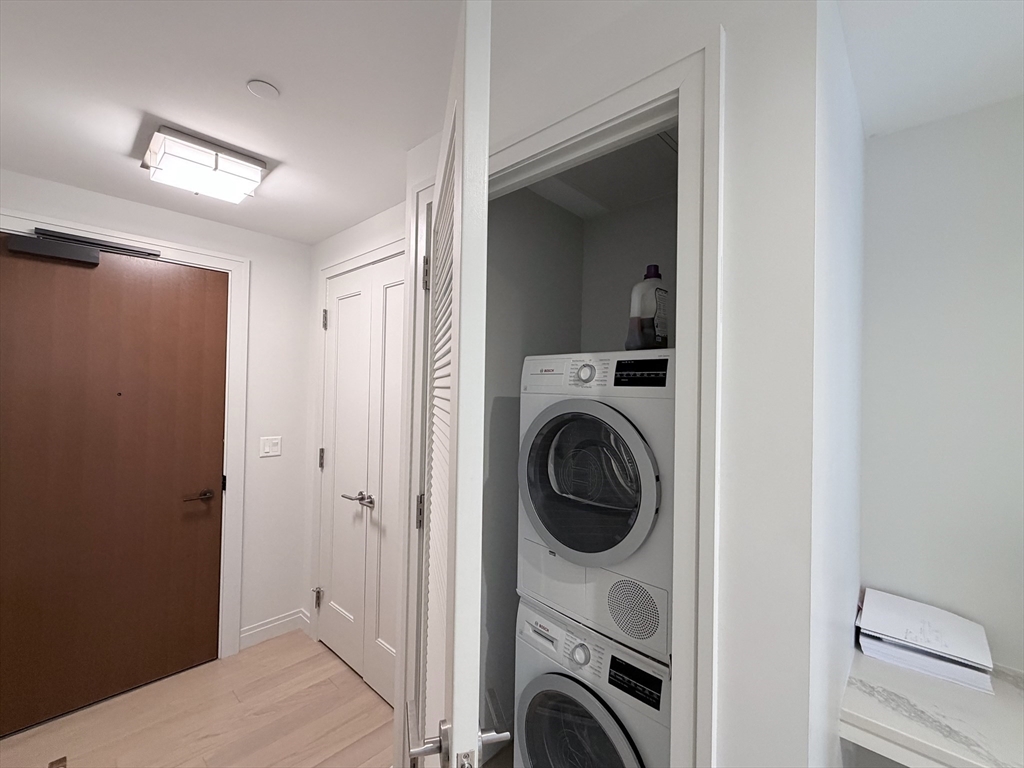 135 Seaport Blvd # 708