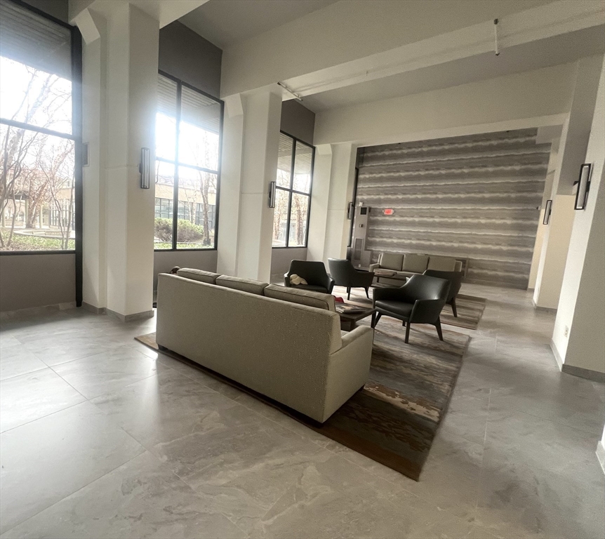 1731 Beacon # 615