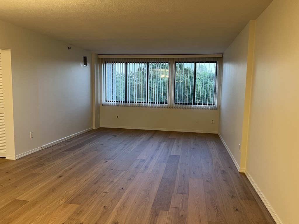 1731 Beacon # 615