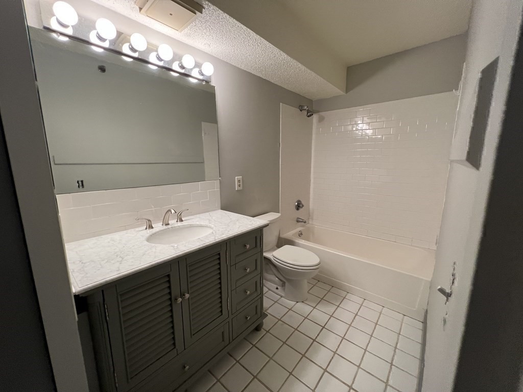 1731 Beacon # 615