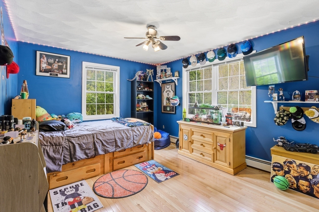 99 Burlingame Rd
