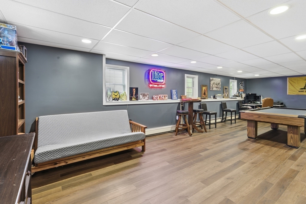 99 Burlingame Rd