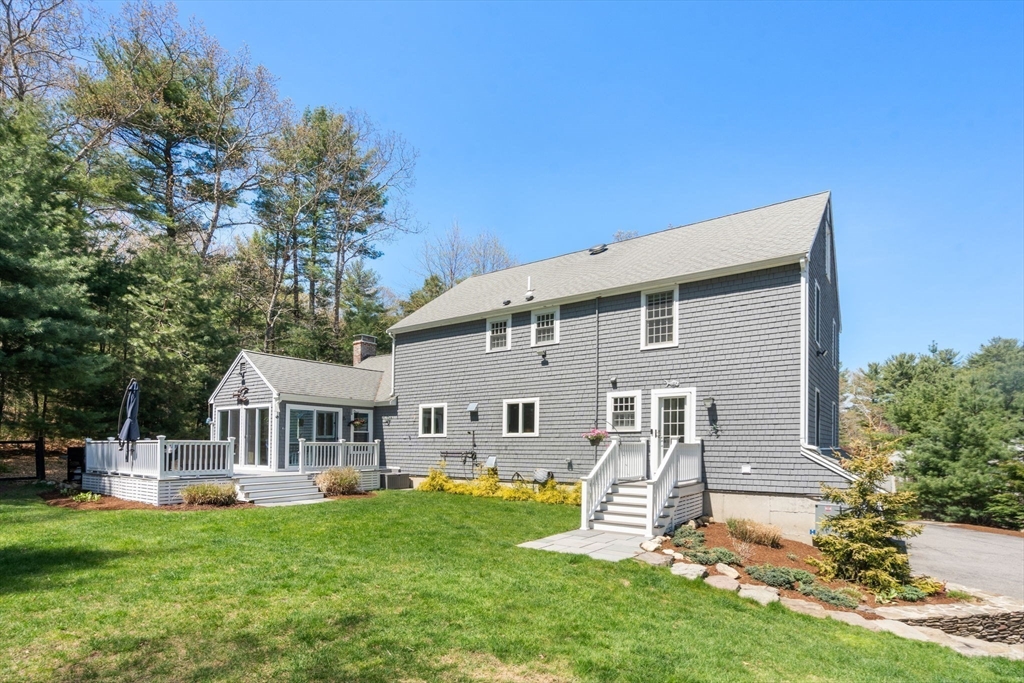 70 Cross Creek Ln