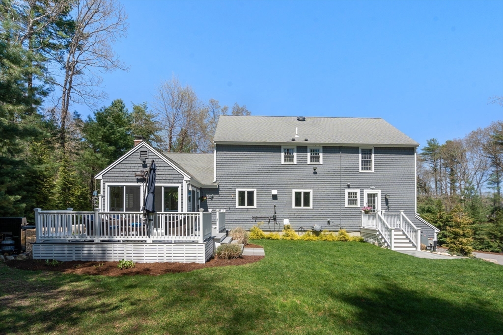 70 Cross Creek Ln