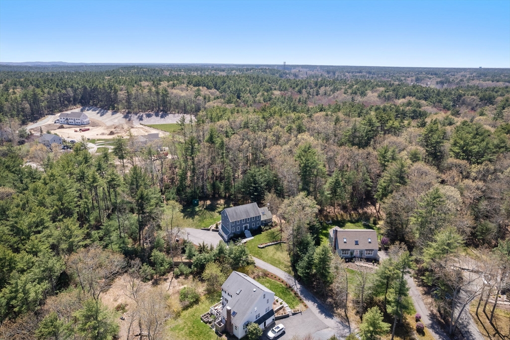 70 Cross Creek Ln