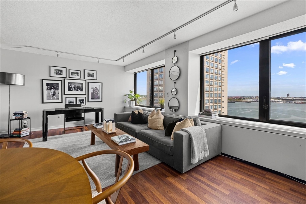 65 East India Row # 16E