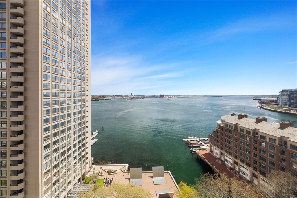 65 East India Row # 16E