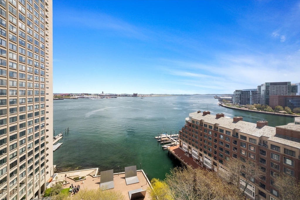 65 East India Row # 16E