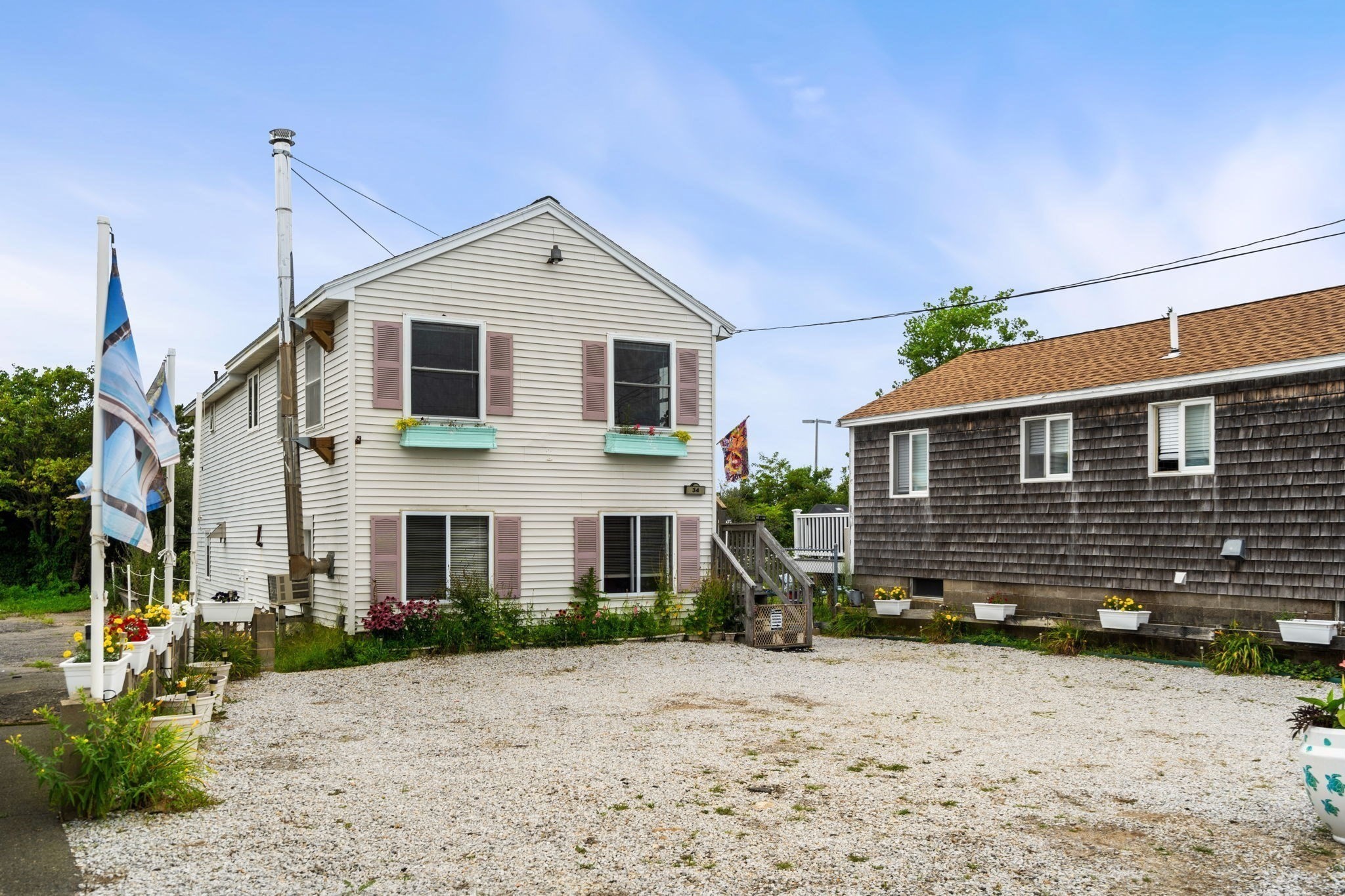 34 Cable Ave
