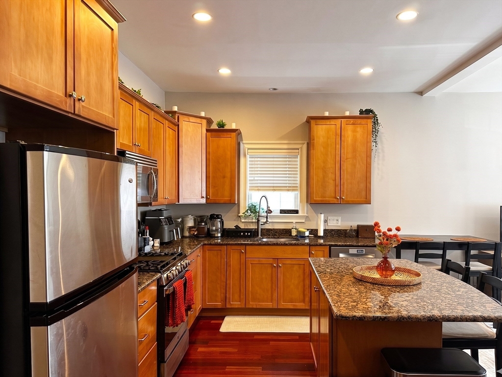 65 Chestnut Ave # 1
