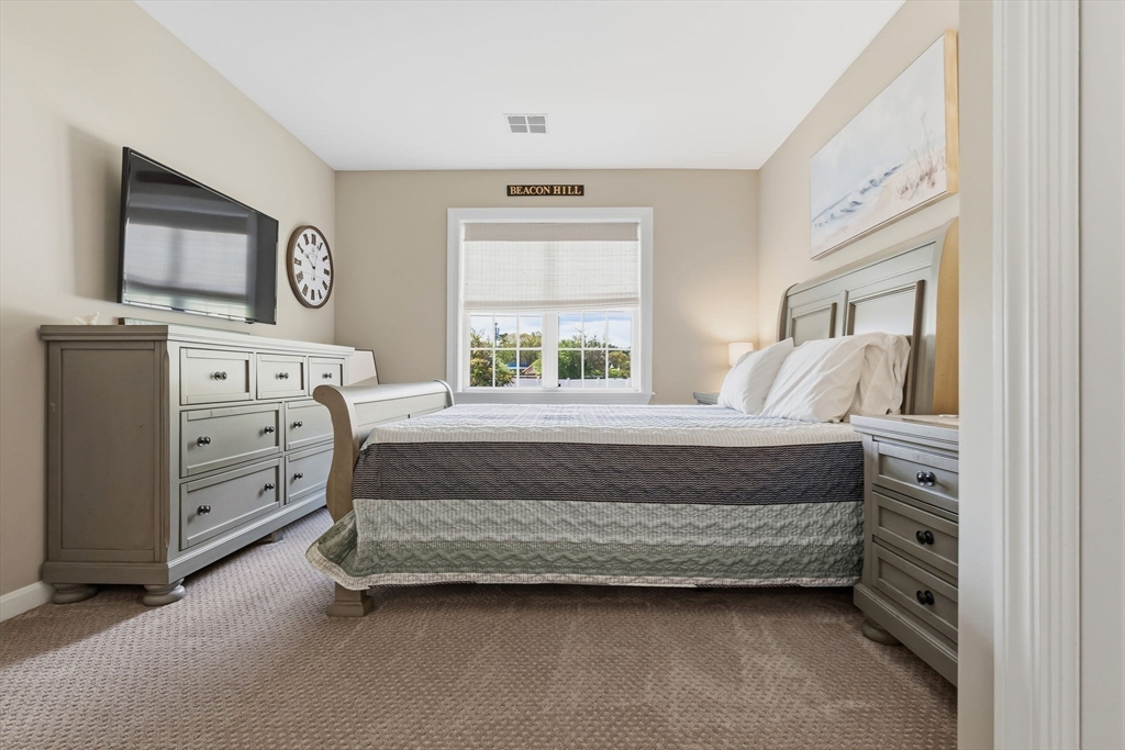 5 Woodman Way # 107