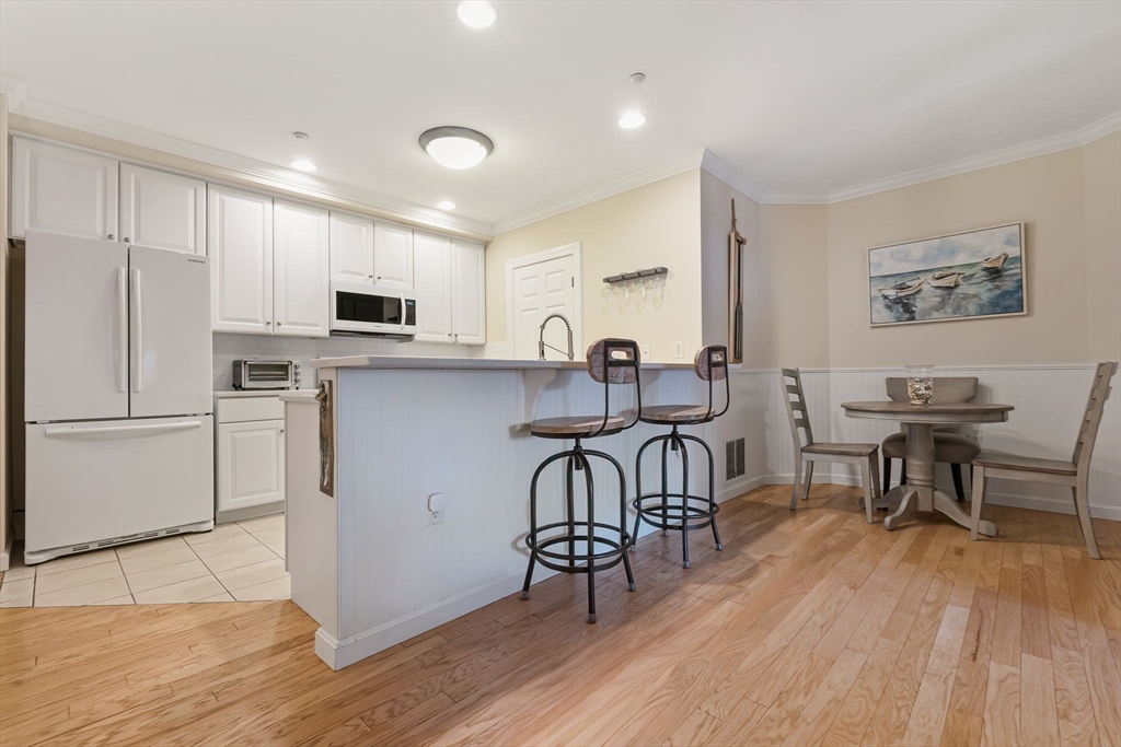 5 Woodman Way # 107
