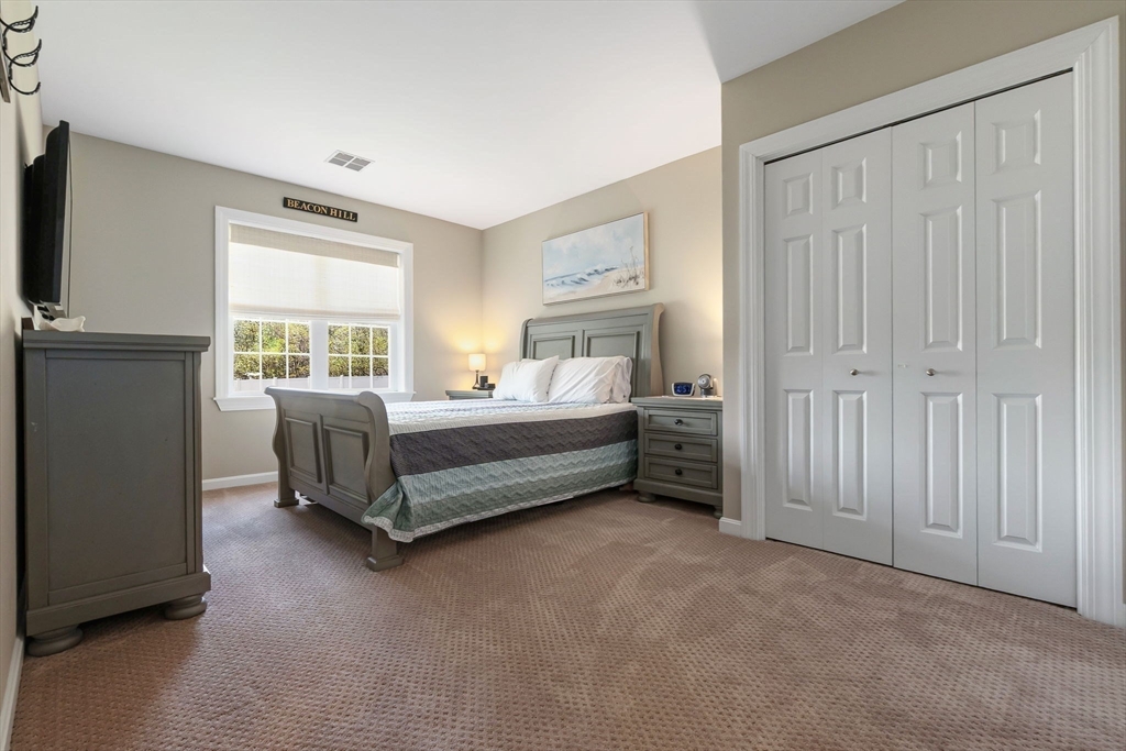 5 Woodman Way # 107